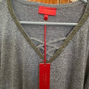 Jennifer Lopez lightweight sweater